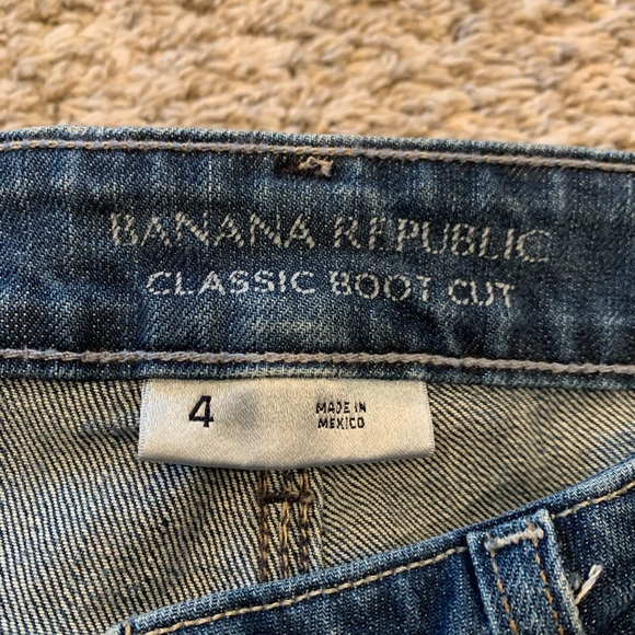 Banana Republic Women’s Jeans - Picture 3 of 4